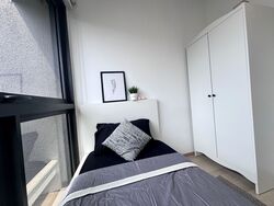 The Lakefront Residences (D22), Condominium #638864031
